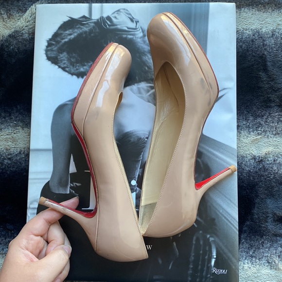 Christian Louboutin Simple Pump Size 39.5 Great Condition!! - Picture 7 of 10
